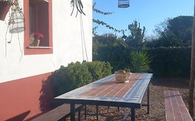 Casa Rural Camino de los molinos y su establo